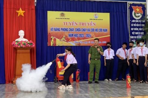 Chú trọng giáo dục kỹ năng sống cho học sinh