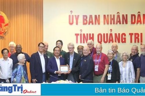 Chủ tịch UBND tỉnh Võ Văn Hưng làm việc với Tổ chức Cựu chiến binh vì hòa bình của Mỹ (VFP)