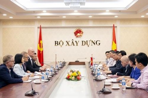 Thứ trưởng Bộ Xây dựng Bùi Xuân Dũng tiếp Tập đoàn Pandora Đan Mạch