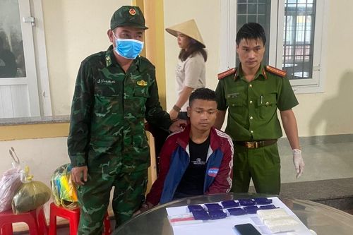 Bắt quả tang đối tượng vận chuyển 18.000 viên ma túy tổng hợp qua biên giới