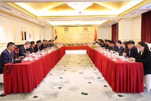 Việt Nam và Campuchia trao đổi kinh nghiệm về quản lý xuất nhập cảnh