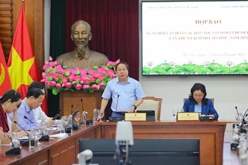Lần đầu tiên tổ chức Ngày hội văn hóa các dân tộc có số dân dưới 10.000 người