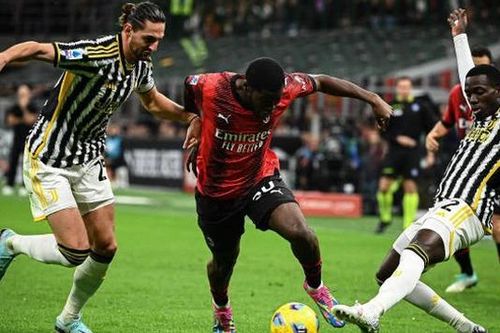 Juventus giành chiến thắng trên sân khách