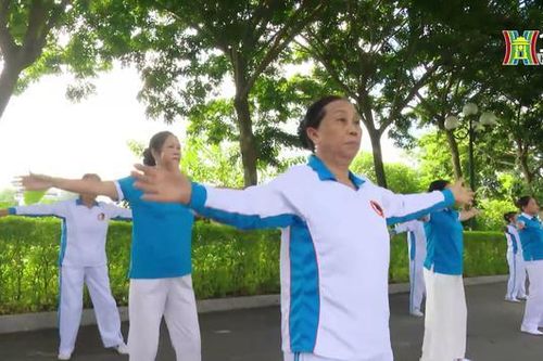 Để người cao tuổi không còn cô đơn