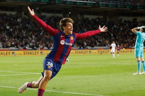 Ngôi sao 17 tuổi cứu Barca