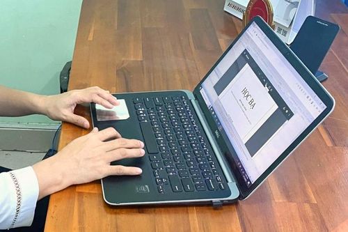 Giáo viên mong ngành giáo dục triển khai học bạ điện tử trên cả nước