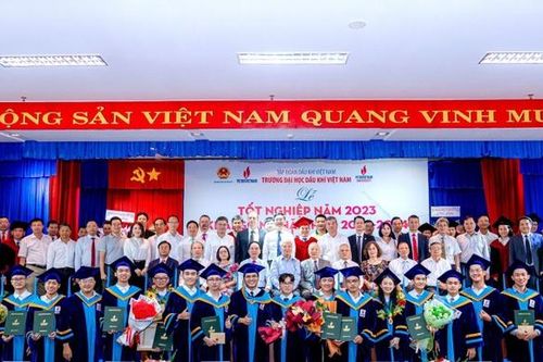 Học bổng ý nghĩa và kịp thời của PV GAS dành cho sinh viên Trường Đại học Dầu khí Việt Nam