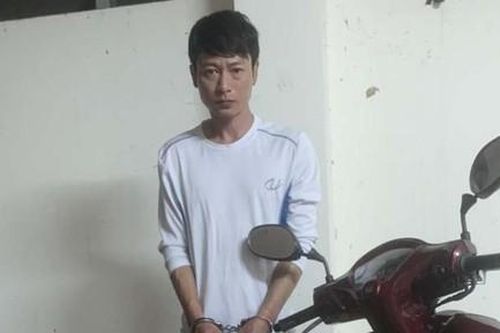 Đi phát tờ rơi 'tiện tay'… trộm luôn xe máy của người dân