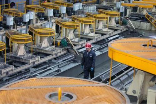 Trung Quốc hạn chế xuất khẩu than chì khi cuộc chiến công nghệ leo thang