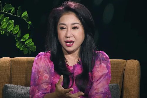 NSƯT Thoại Mỹ: Chân bị teo cơ, đi lại khó khăn, phải phẫu thuật tim
