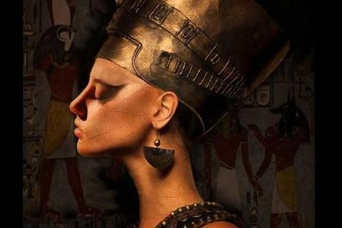 Phát hiện thứ hiện đại bất ngờ trong mộ nữ pharaoh đầu tiên của Ai Cập
