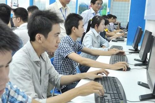 Việc làm công nghệ: Cơ hội nhiều, thách thức lớn