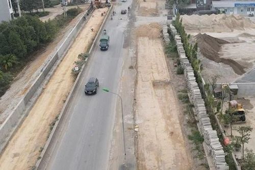 Thi công QL21B, 'bỏ quên' các quy định đảm bảo an toàn giao thông