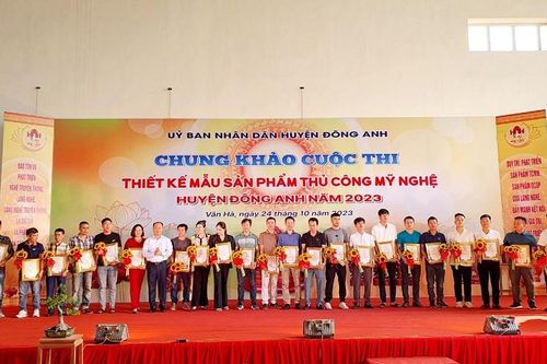 Trao giải cuộc thi thiết kế mẫu thủ công mỹ nghệ huyện Đông Anh năm 2023