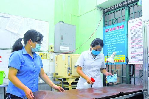 Hệ thống trạm y tế phường, xã tại TPHCM: Ngóng ngày được nâng cấp, sửa chữa