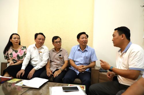 UBND huyện ở Đắk Lắk sẽ xin lỗi 2 cô giáo bị Hội đồng xét thi đua 'kết luận sai'