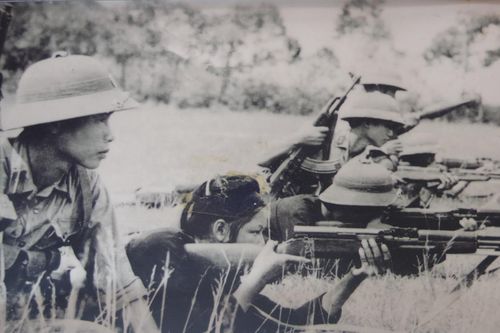 Những tượng đài bất tử trên biên giới (bài 35)