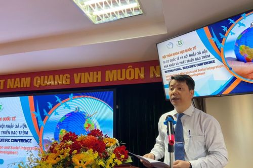 Phụ nữ dân tộc thiểu số di cư tìm kiếm việc làm có xu hướng tăng lên