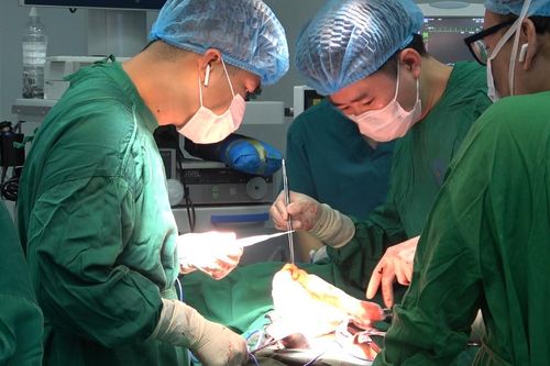 Cứu sống bệnh nhân bị vỡ thai ngoài tử cung