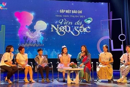 Nhà hát Tuổi trẻ ra mắt vở nhạc kịch 'Viên đá ngũ sắc'