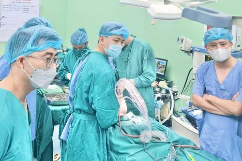 Trẻ sơ sinh bị tật tịt lỗ mũi hiếm gặp