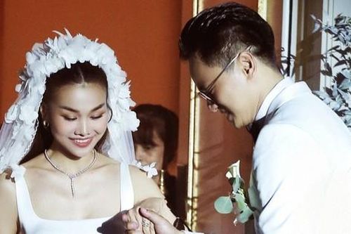 Giới showbiz đăng ảnh cưới Thanh Hằng