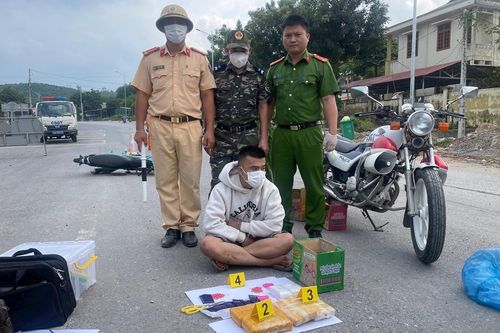 Quảng Trị: Bắt giữ vụ vận chuyển gần 30 nghìn viên ma túy tổng hợp