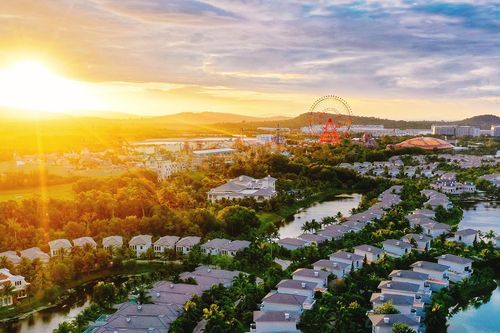 Phú Quốc 'oanh tạc' các bảng xếp hạng thế giới, khách Việt vẫn thờ ơ