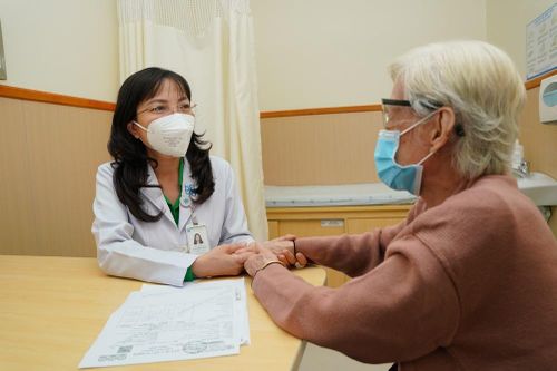 Gãy đốt sống vì loại bệnh 80% người mắc không điều trị đúng