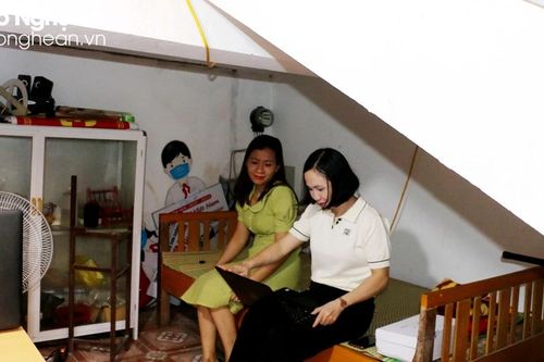 Cận cảnh 'ở nhờ, học nhờ' của cô và trò trường PT DTNT Con Cuông