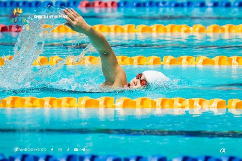 Asian Para Games 2023: 'Kình ngư' Vi Thị Hằng giành huy chương Đồng