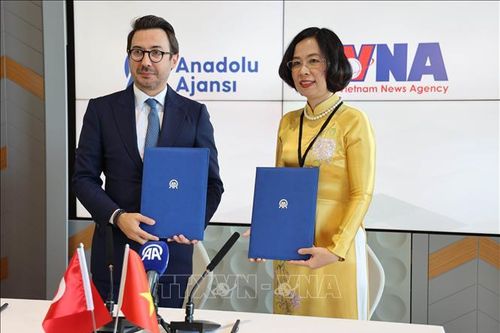 TTXVN và hãng ANADOLU (Thổ Nhĩ Kỳ) ký lại Thỏa thuận hợp tác nghiệp vụ
