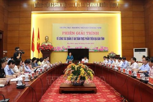 Thu hút đầu tư vào nông nghiệp công nghệ cao, bảo đảm an toàn thực phẩm