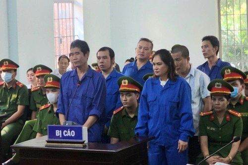 Bình Thuận: Xét xử trùm giang hồ Thảo 'lụi' cùng đàn em