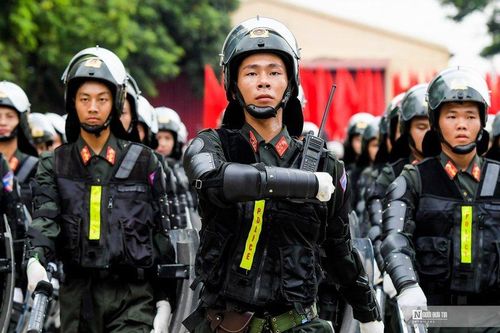 Hơn 500 CSCĐ diễu binh kỷ niệm 20 năm thành lập Trung đoàn CSCĐ Thủ đô