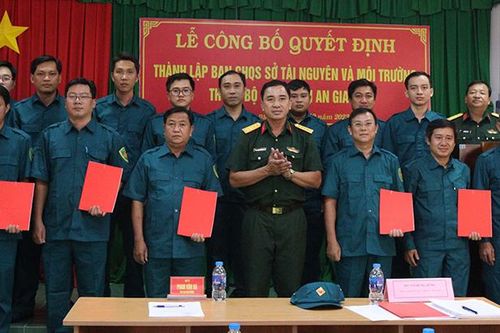 Bộ Chỉ huy Quân sự tỉnh An Giang thành lập nhiều đơn vị tự vệ cơ quan