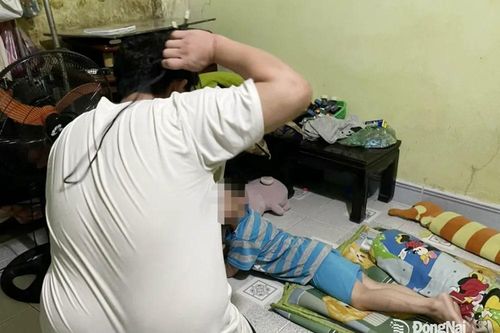 Tạm giữ đối tượng liên tục đánh con ruột