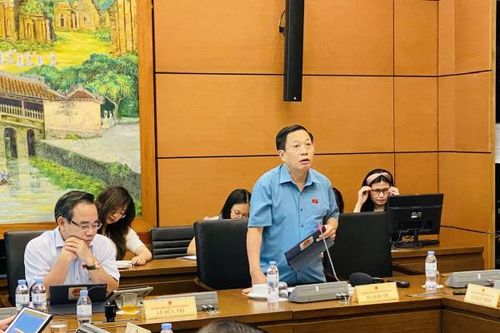 Đoàn Đại biểu Quốc hội tỉnh Khánh Hòa tham gia thảo luận tại Kỳ họp thứ 6, Quốc hội khóa XV