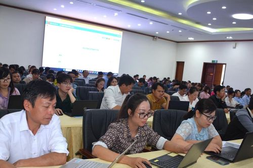 Hơn 230 đại biểu được bồi dưỡng nâng cao nghiệp vụ kiểm soát thủ tục hành chính