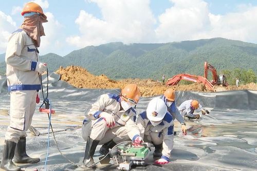 Hồi sinh cho vùng 'rốn da cam' sân bay A So