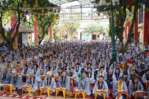 Hà Nội: Phật tử đạo tràng Pháp Hoa tham dự 'Ngày tu an lạc' tại chùa Bằng