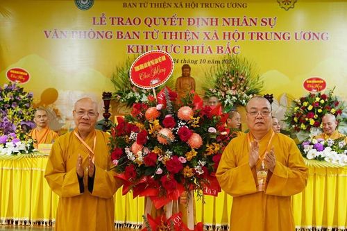Hà Nội: Trao quyết định bổ sung nhân sự Văn phòng Ban Từ thiện xã hội T.Ư - khu vực phía Bắc
