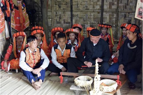 Bảo tồn, phát huy các giá trị văn hóa truyền thống đặc sắc các dân tộc thiểu số rất ít người