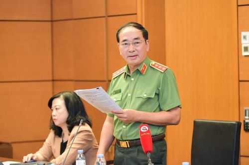 Đề nghị mạnh dạn phân cấp, phân quyền trong giải pháp phát triển kinh tế - xã hội