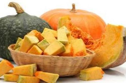 7 bài thuốc chữa bệnh từ bí đỏ, những ai nên hạn chế ăn?