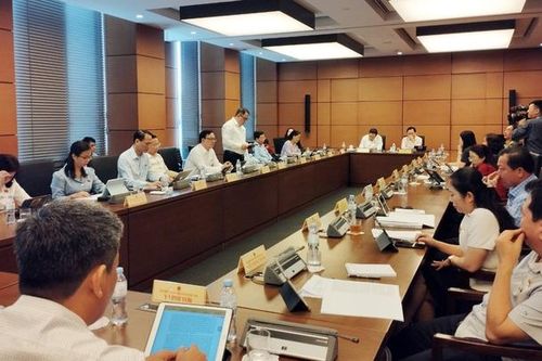 Đại biểu Quốc hội: Vướng mắc trong đấu thầu thuốc, trang thiết bị y tế đã được gỡ khó