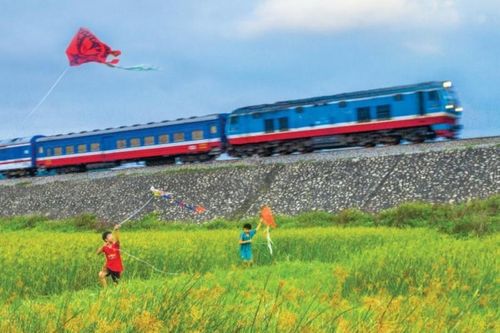 Quảng Ninh muốn kéo dài đường sắt Hạ Long- Móng Cái nối với Đông Hưng, Trung Quốc