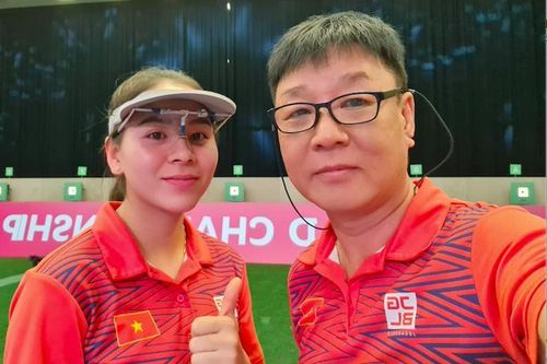 Khép lại ồn ào, ông Park Chung-gun làm HLV trưởng bắn súng Việt Nam
