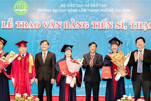 Giảng viên được cử đi học thạc sĩ, tiến sĩ nước ngoài rồi… mất hút: Có quy định ràng buộc, nhưng khó xử lý