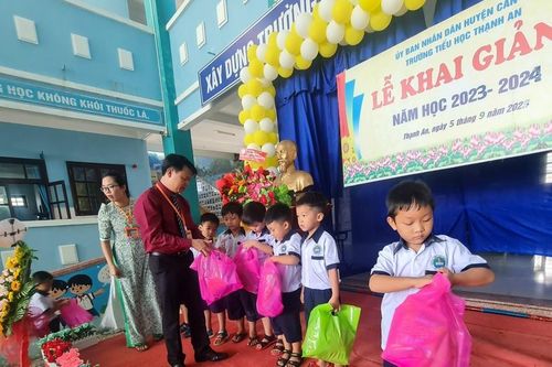 TPHCM triển khai các mức tạm thu học phí học kỳ 1 năm học 2023-2024